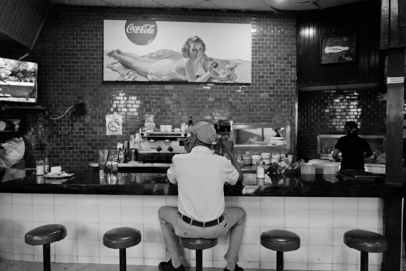 The Bus Station Nobody Wanted — And the Blind Veteran Who Turned It Into a Legend