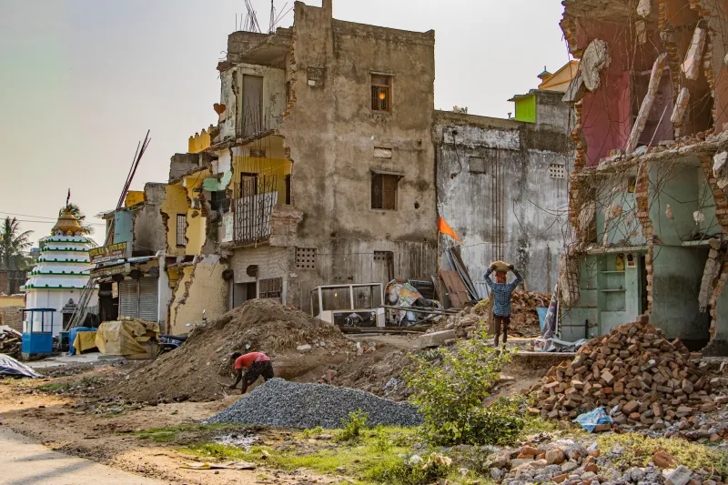 Broke and Brilliant: Five Entrepreneurs Who Hit Rock Bottom and Built Empires From the Rubble