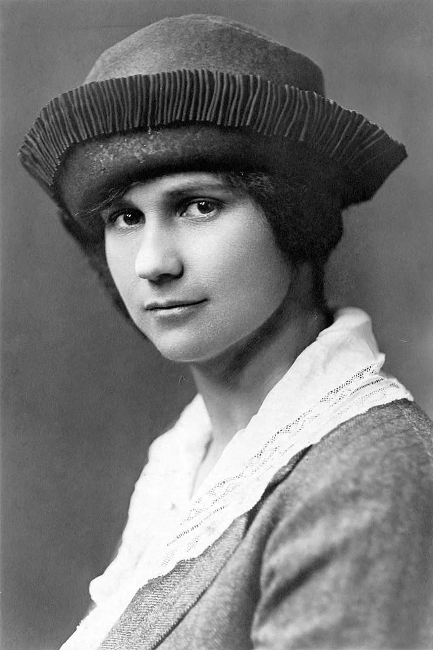 Margarette Hollins