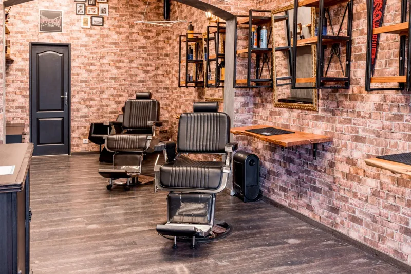 The Man With the Scissors: How a Tennessee Barber Quietly Ran the Most Trusted Bank in Three Counties