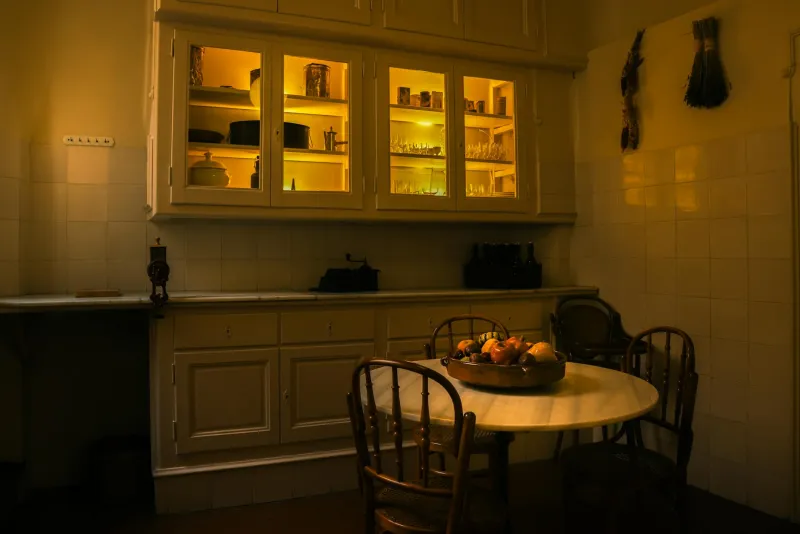 The Underground Bank That Wall Street Never Saw: How One Woman's Kitchen Table Financed an Entire Neighborhood's Rise